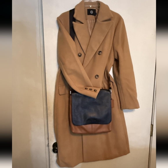 NWT Long Wool Coat Double Breasted Trench Coat Womens Size Medium Camel Color - Picture 2 of 7
